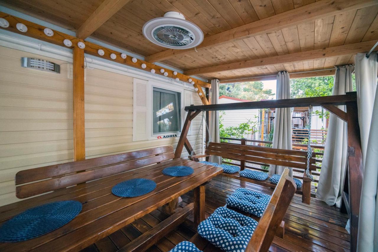 Mobile Cube, 3 Bedrooms, Free Parking, Wifi * Biograd Na Moru